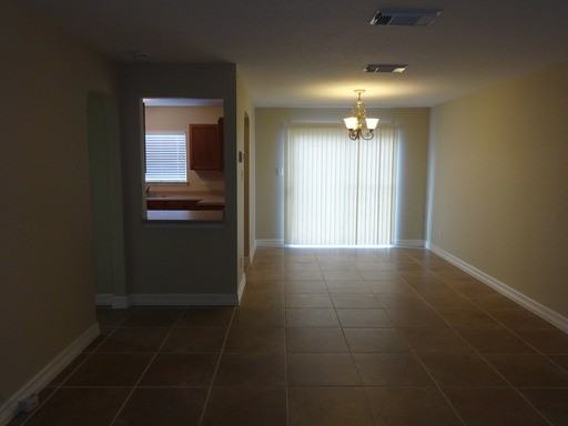 11144 Vollmer Ln - Photo 3 of 13