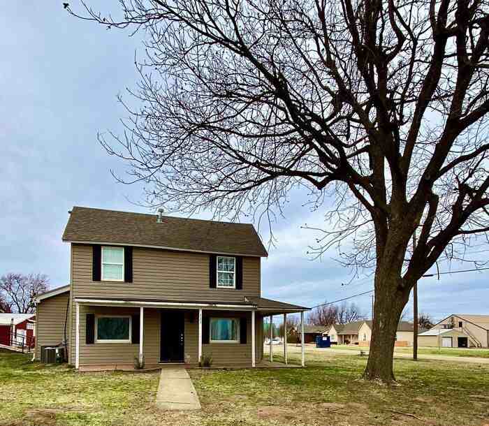 123 Pecan Street - Photo 2 of 23