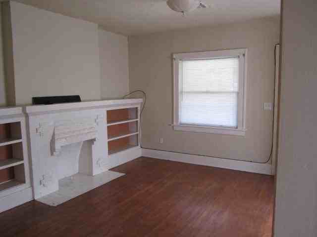 122 Northwest 18th Street - Photo 3 of 9