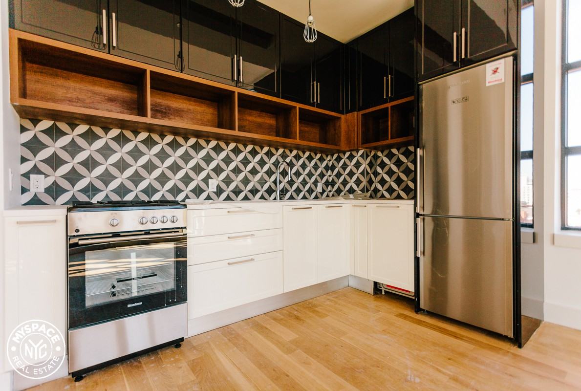 4121 41-21 28th St #7B