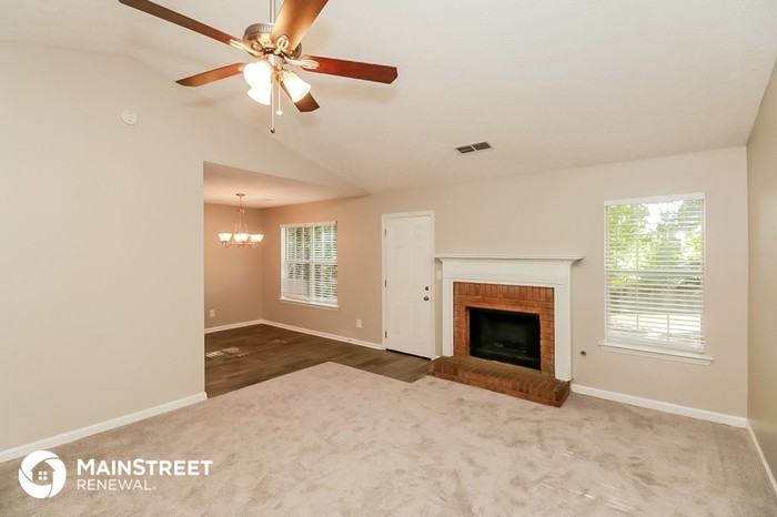12260 Players Court - Photo 3 of 16