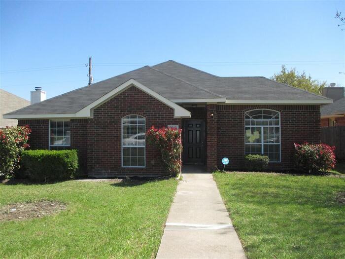 3018 Stonycroft Drive - Photo 3 of 20