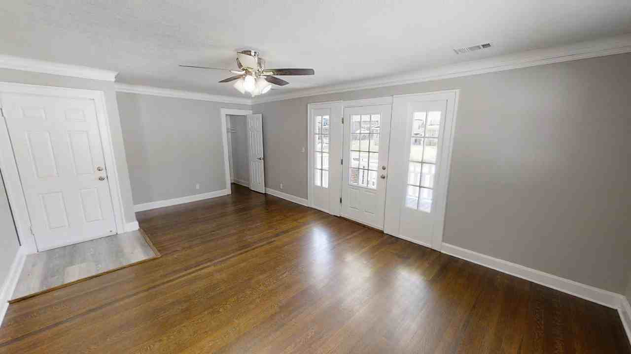 4029 Paseo Blvd - Photo 3 of 17