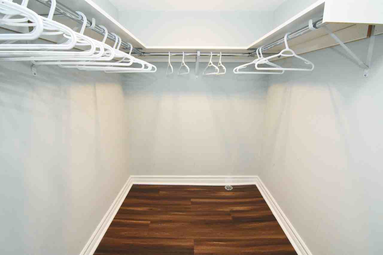 St Clair Ave W & Glenholme Ave #2 - Photo 7 of 15