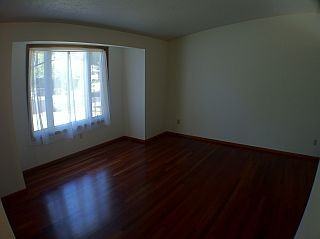 1481 SE Evans Ave - Photo 3 of 18