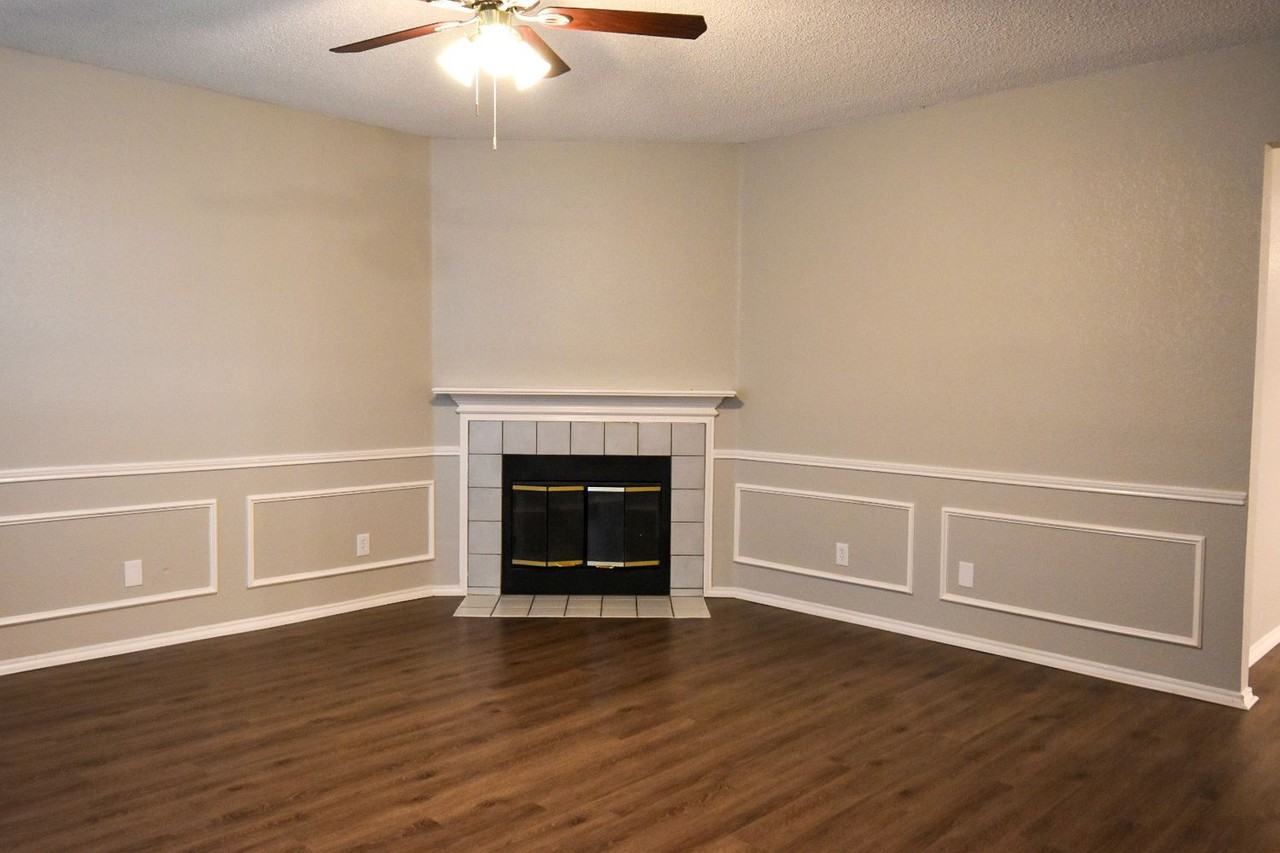 6718 Bighorn Rdg - Photo 2 of 20