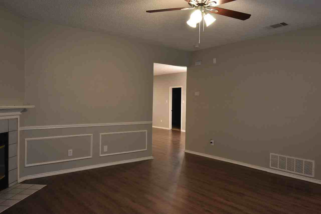 6718 Bighorn Rdg - Photo 3 of 20
