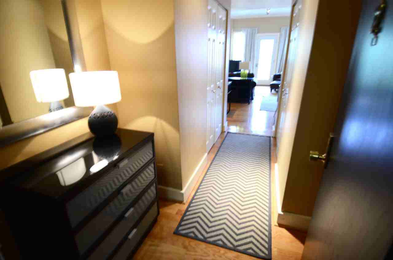 2127 California St NW - Photo 2 of 9