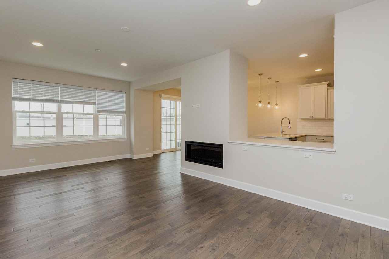 10725 Clocktower Drive - Photo 3 of 31