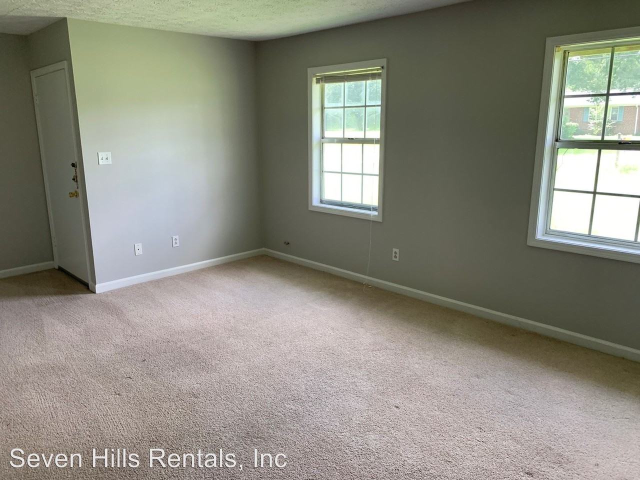 670-672 Old Summerville Road - Photo 3 of 19