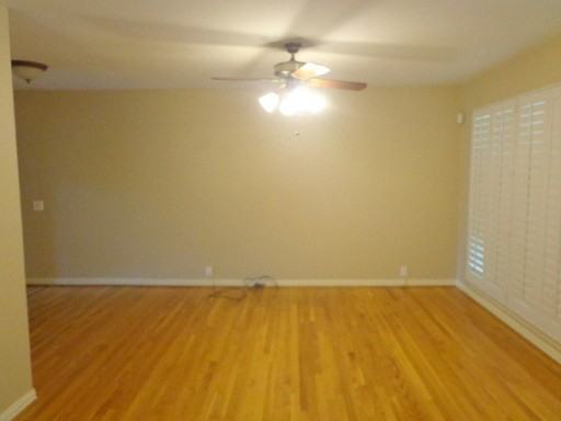 10454 Lanshire Dr - Photo 3 of 26