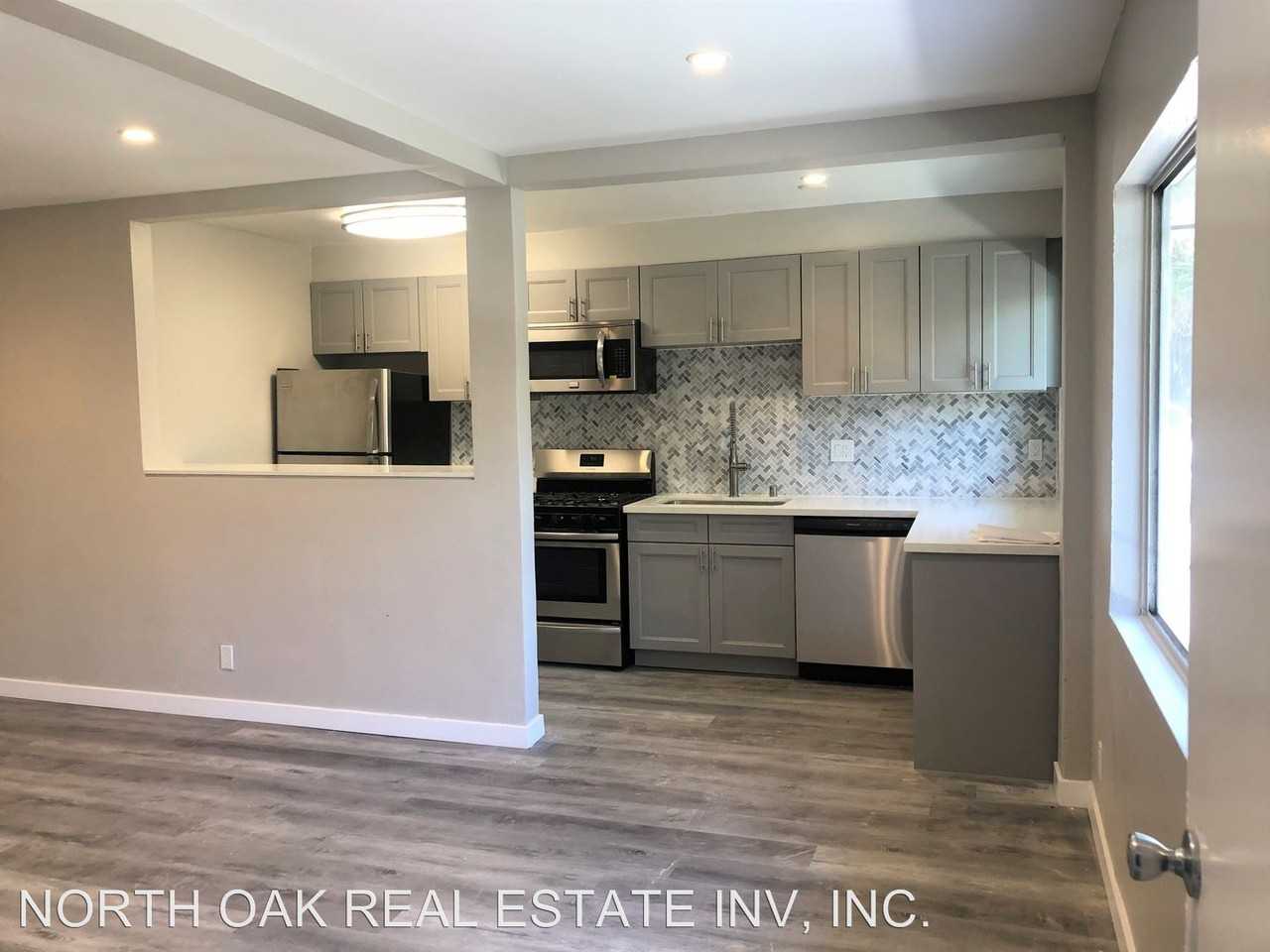 5646 FOUNTAIN AVE. - Photo 3 of 10