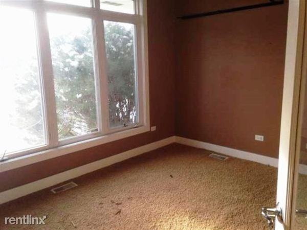 4N751 White Oak Ln - Photo 2 of 17