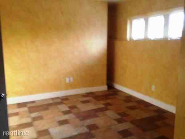 4N751 White Oak Ln - Photo 3 of 17