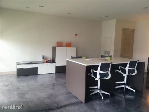 Lamar and 48th Live and work Office space for rent - Photo 2 of 11