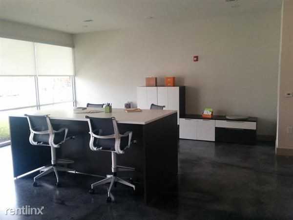 Lamar and 48th Live and work Office space for rent - Photo 3 of 11