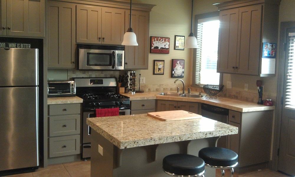 5215 SE Bandon Ln - Photo 2 of 6