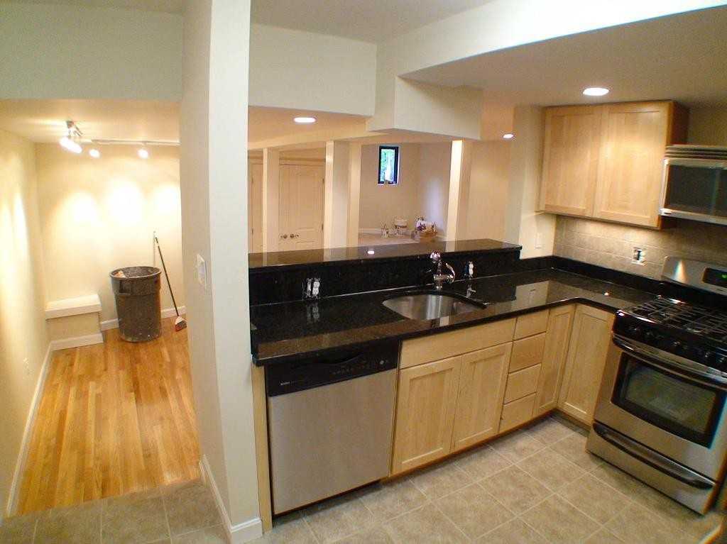1868 Commonwealth Ave - Photo 3 of 9