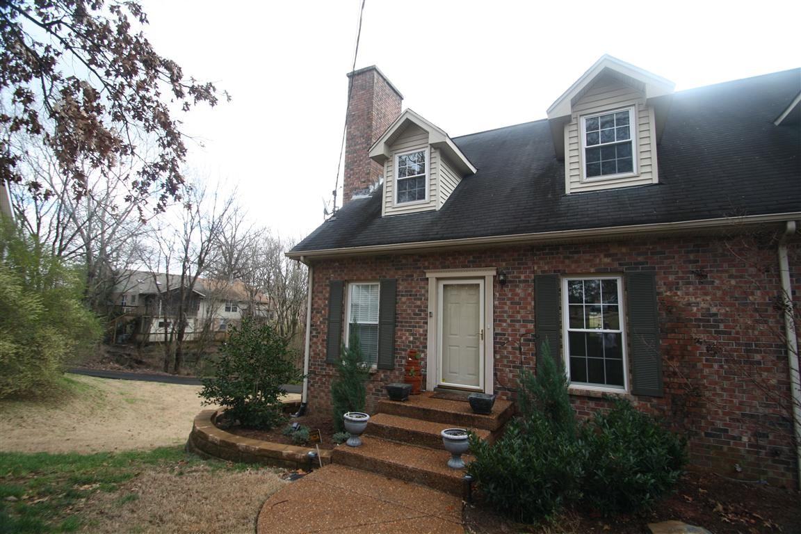 5528 Thalman Dr - Photo 3 of 20