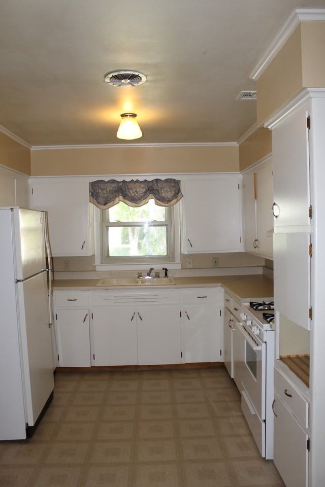 8926 E Latimer Ct - Photo 3 of 9