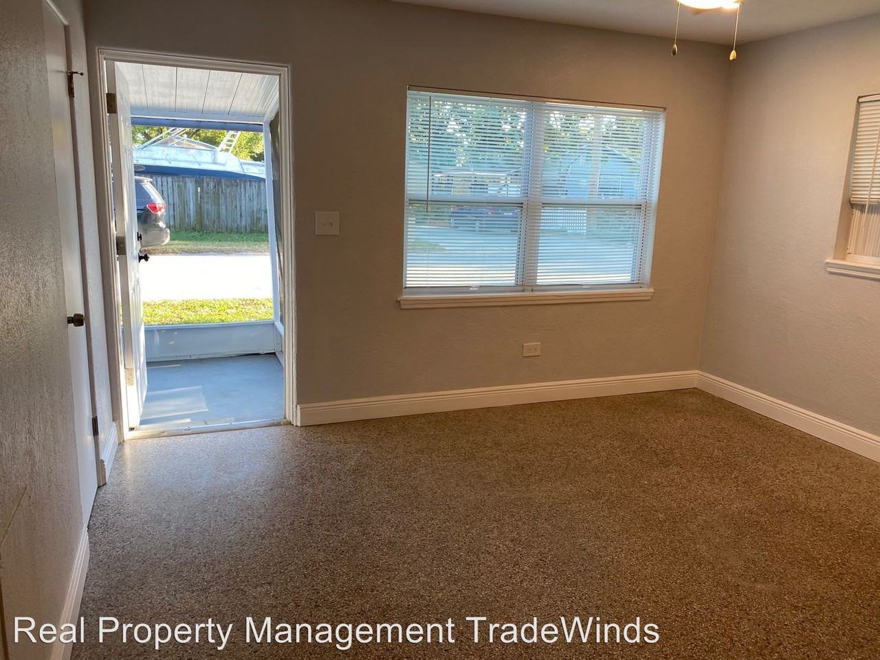 6801 48th Ave N - Photo 3 of 16