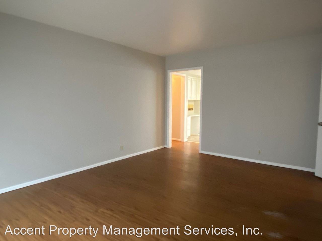 3528 E. 48th Pl. - Photo 3 of 26