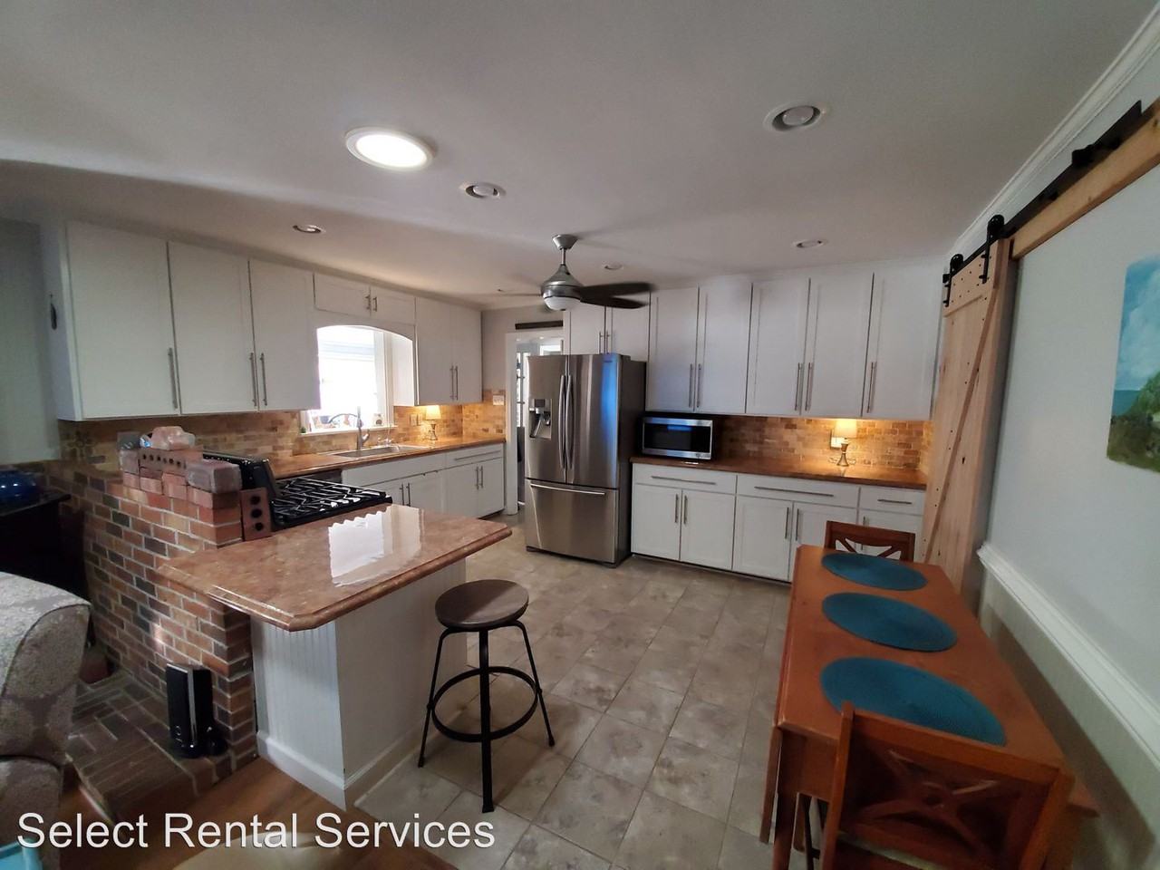 106 William Dr - Photo 3 of 11