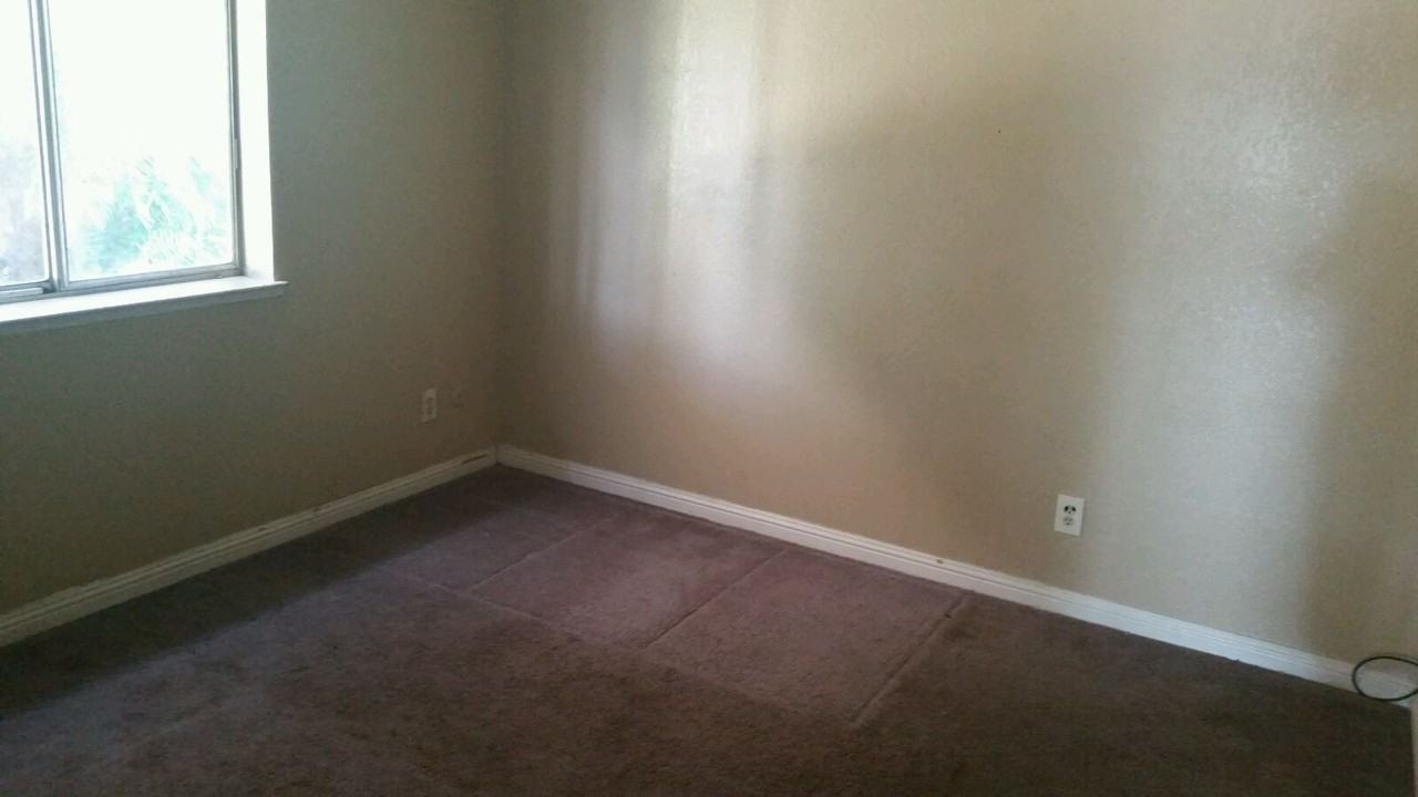 5671 Wilkinson St - Photo 3 of 4