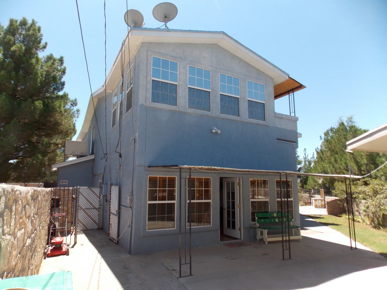 315 W Sunset Rd - Photo 2 of 12