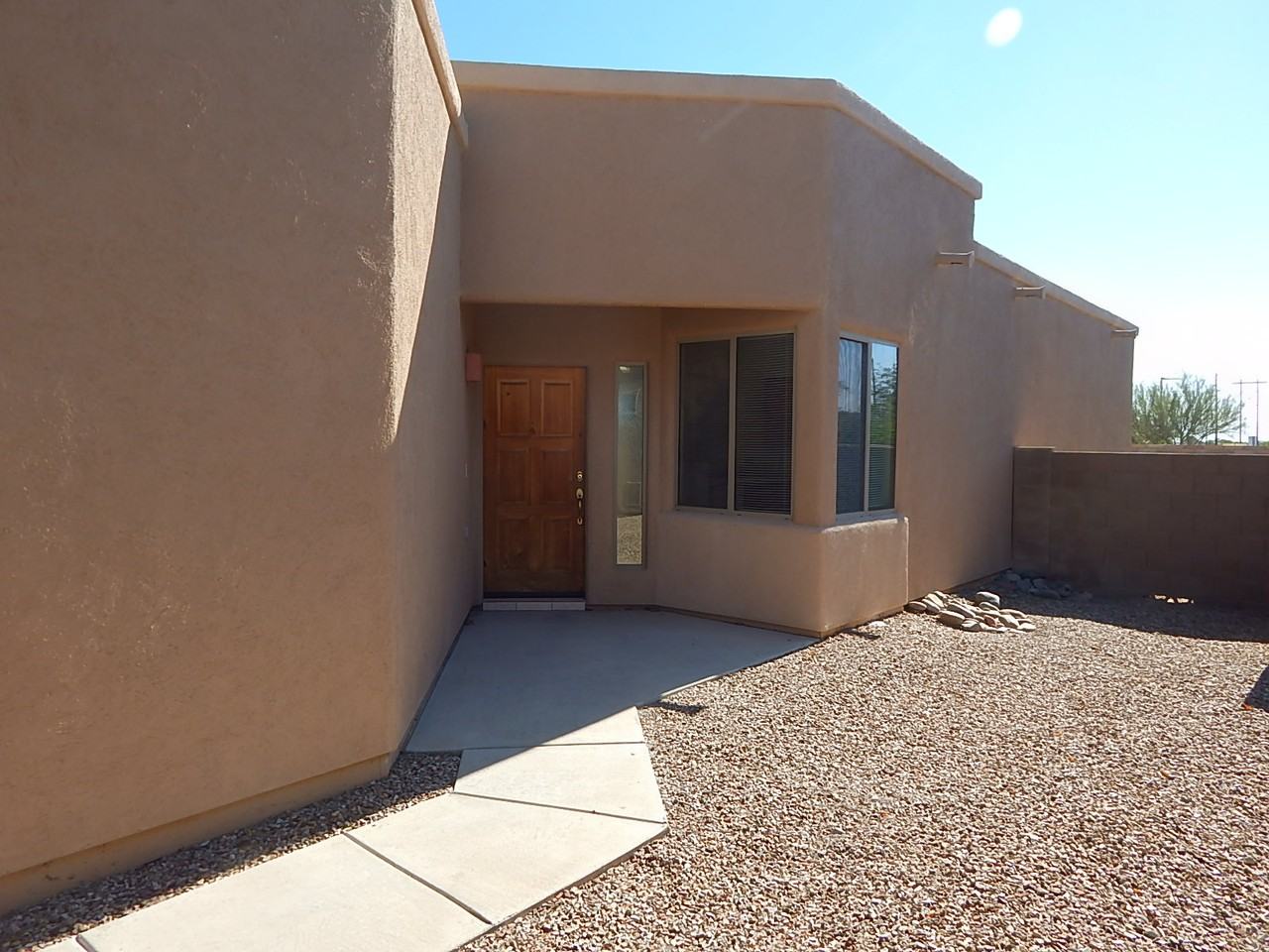 8554 Sunny Rock Ridge Dr - Photo 2 of 13