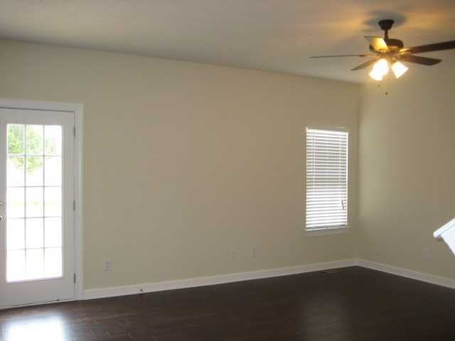 1104 Daybreak Ln - Photo 2 of 15