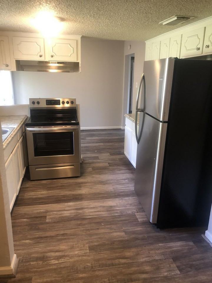 206 Beaver Bend Road - Photo 2 of 12