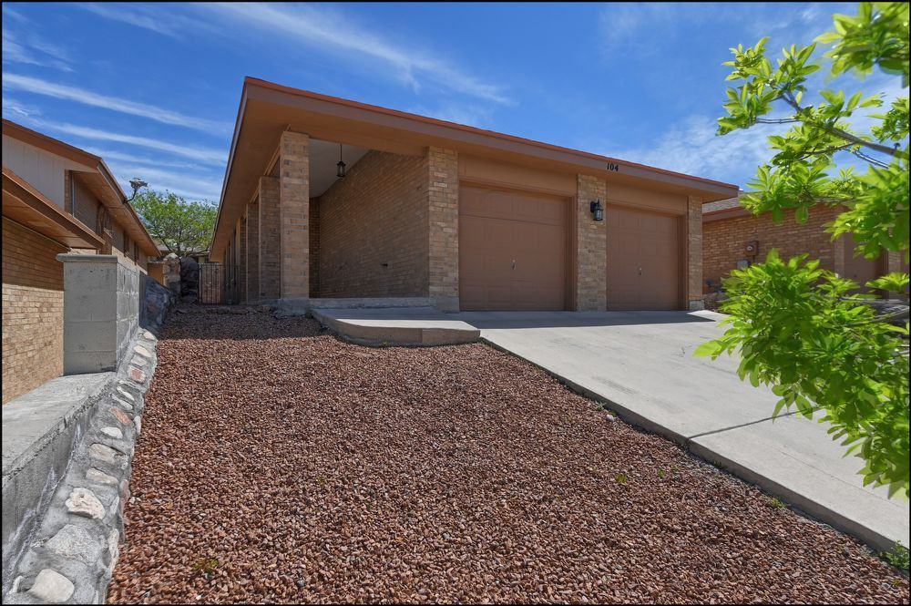 104 Desert Skies - Photo 2 of 38