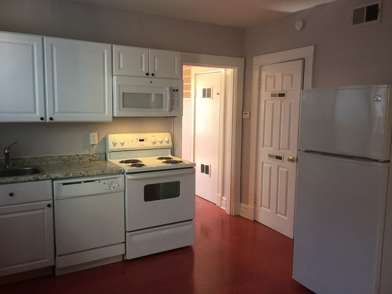 6130 Southwest Avenue #2F - Photo 3 of 10
