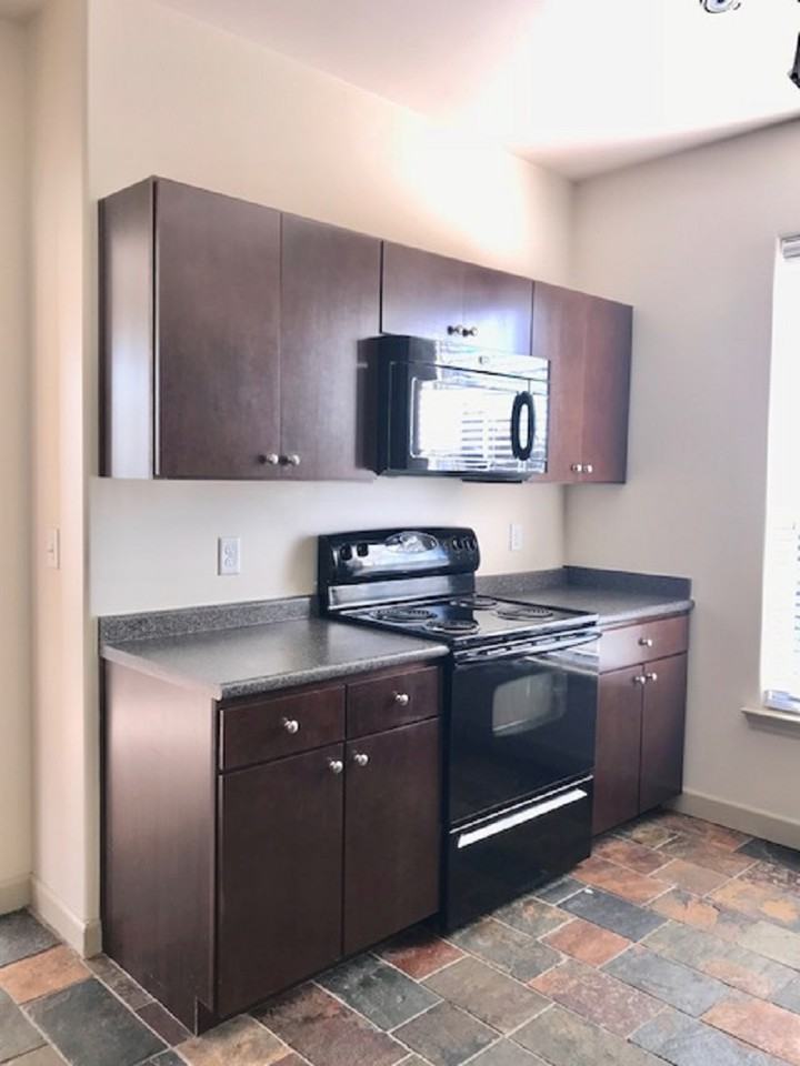 369 Foxboro Blvd. 7201 - Photo 2 of 7