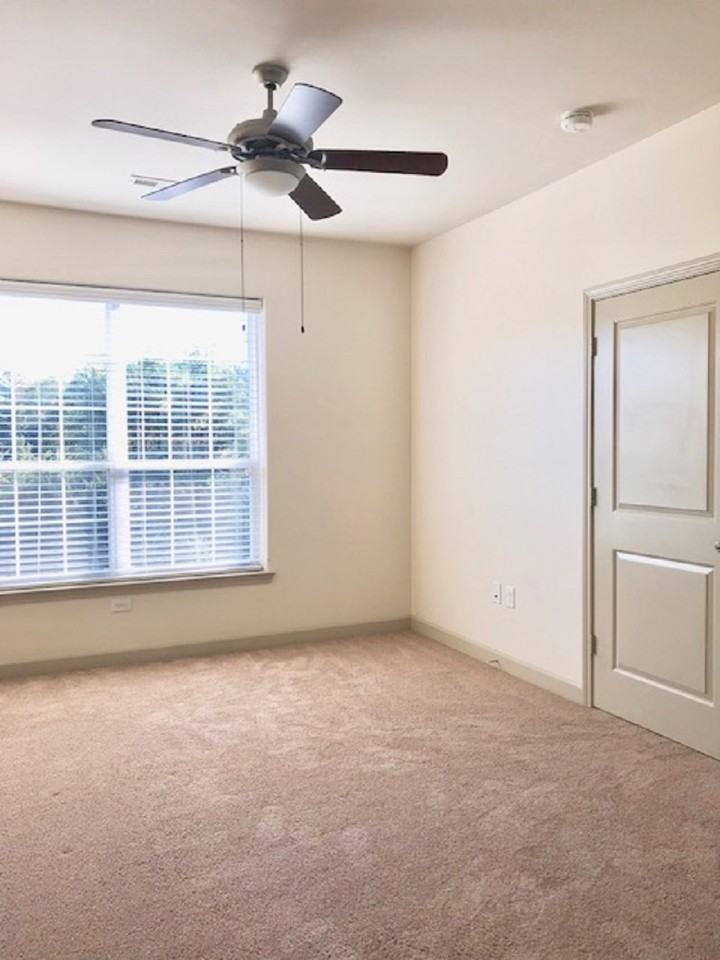 369 Foxboro Blvd. 7201 - Photo 3 of 7