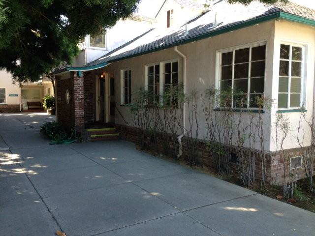 39 N San Mateo Dr #1 - Photo 2 of 4