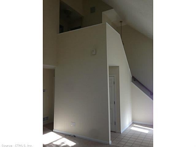 9 Spoonwood Dr - Photo 3 of 11