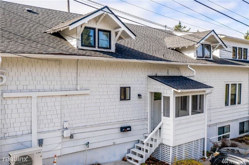 2108 N Oakes St - Photo 3 of 17