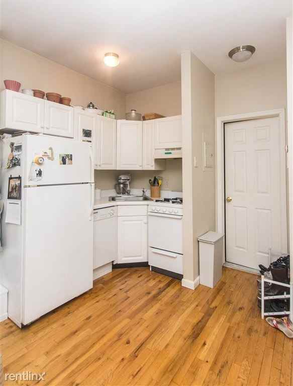 130 Washington St - Photo 2 of 5