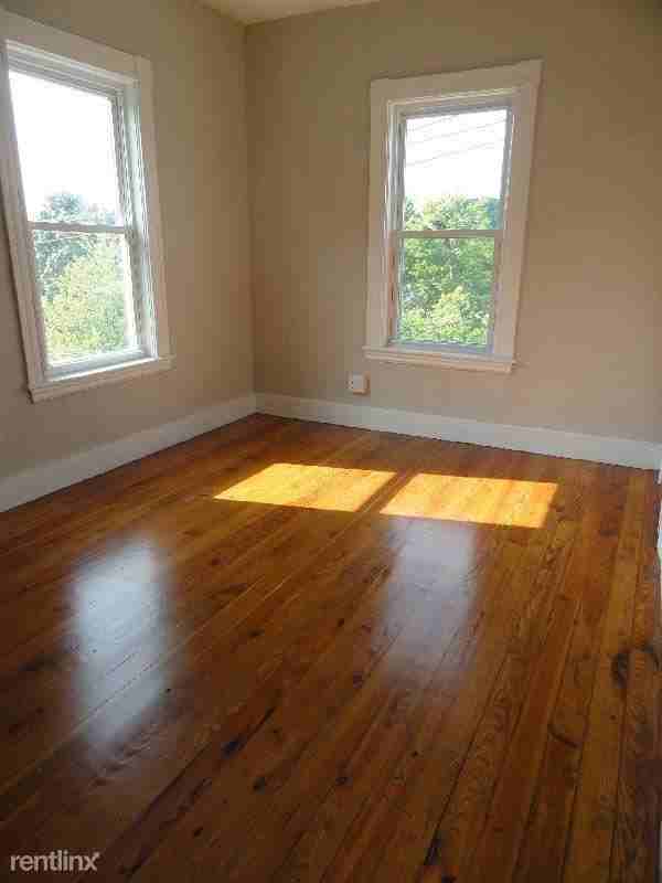 9 Medford St - Photo 2 of 7