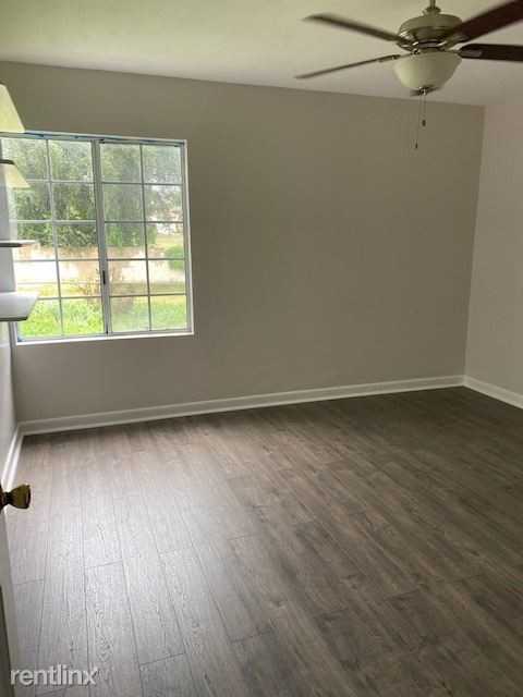 33143 Olive St - Photo 3 of 11