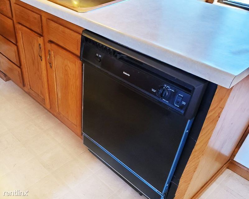 27 Richmond Street Loft - Photo 3 of 19