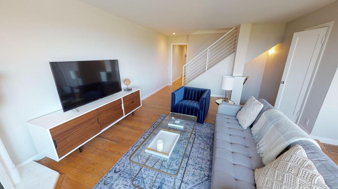 Gorgeous Noe Valley home with spectacular views - Photo 5 of 20