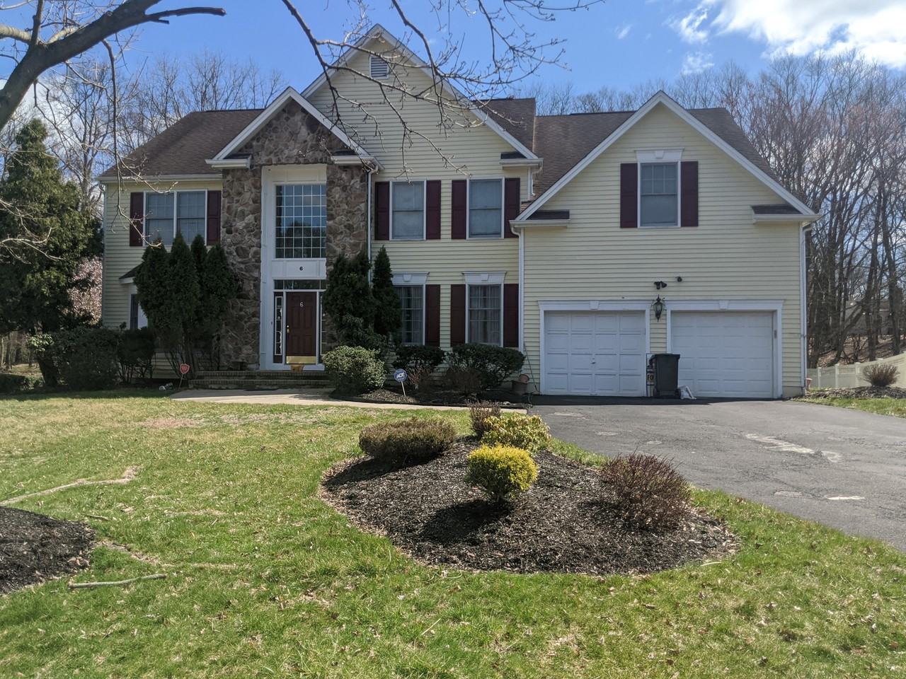 6 Swans Mill Ln - Photo 2 of 5