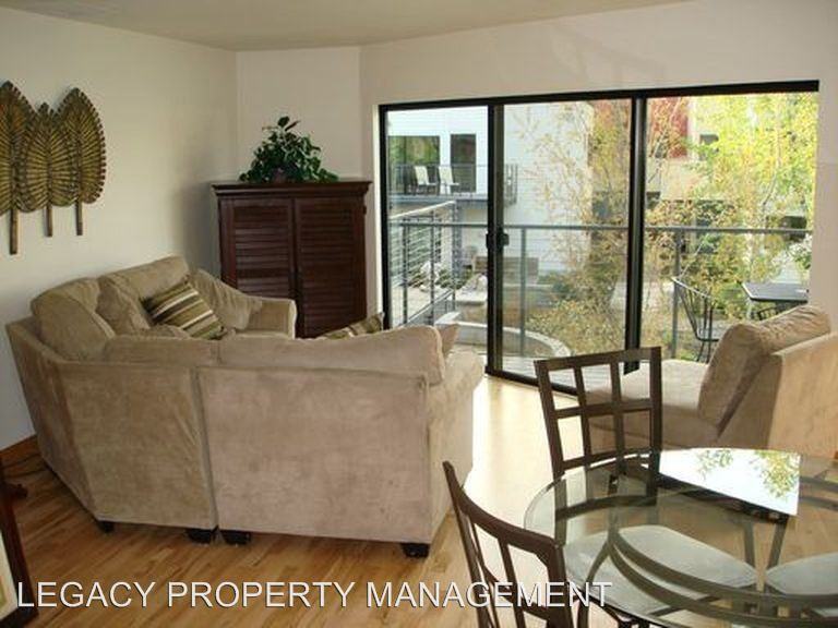 606 Nw Naito Parkway A3 - Photo 2 of 16