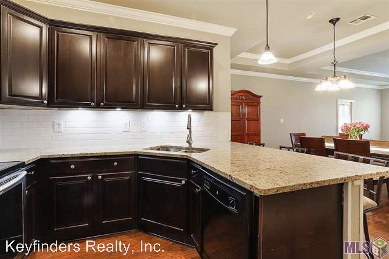 2551 Arceneaux Ave. - Photo 2 of 12