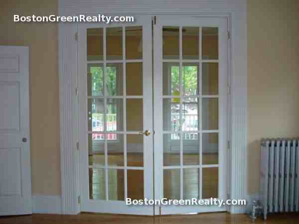 126 W Foster St 1 - Photo 3 of 5