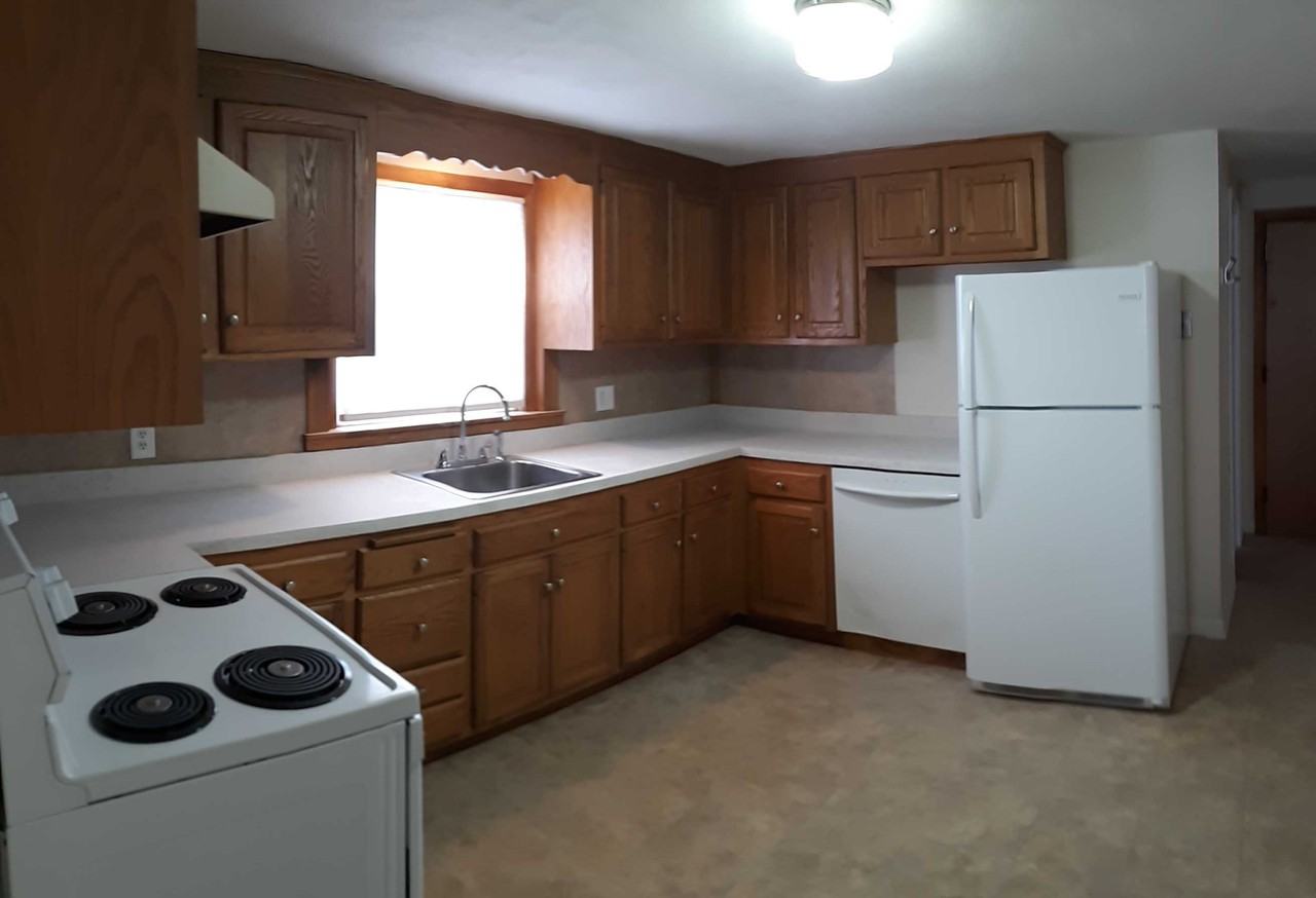 40 Glenwood Street - Photo 3 of 8