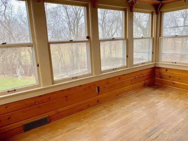 6925 Ne 12th Ave - Photo 3 of 19